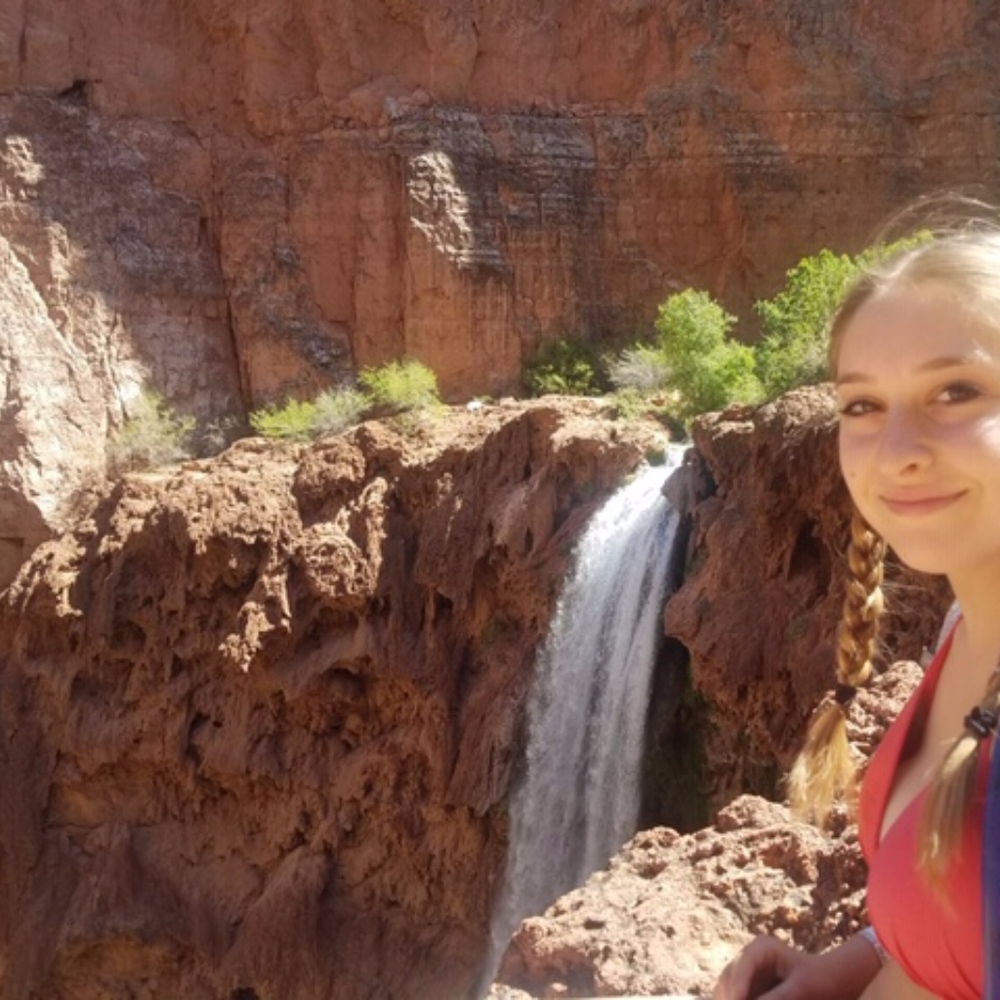 Meet your Posher, Jessica